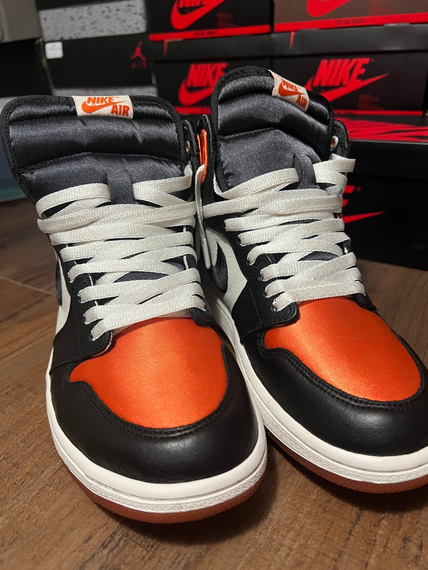 JORDAN 1 HIGH SATAIN SHATTERED BACKBOARD (WOMEN’S) SIZE 10.5W / 9M