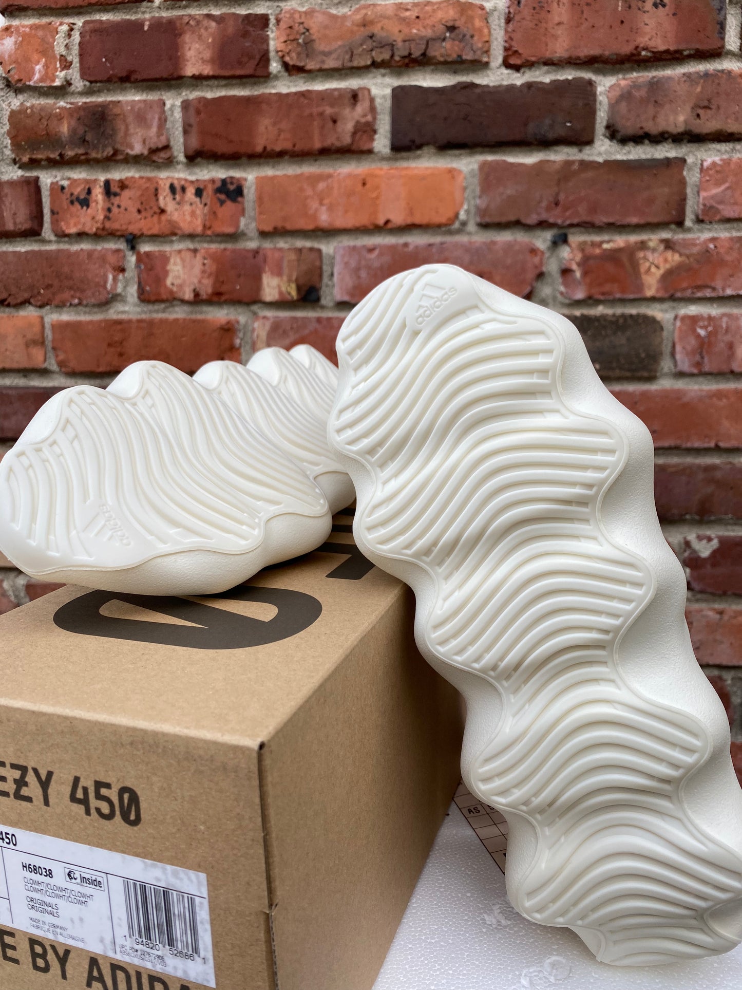 Yeezy 450 cloud white